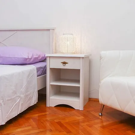 The West Coast Gasthuis *