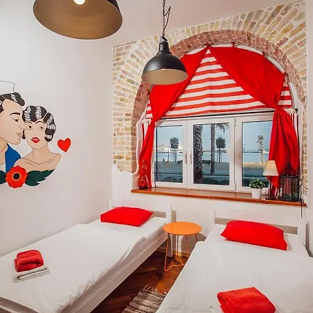 The West Coast Gasthuis *