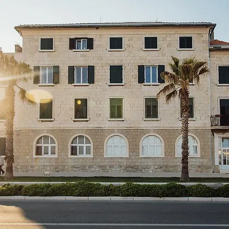 The West Coast Gasthuis Split