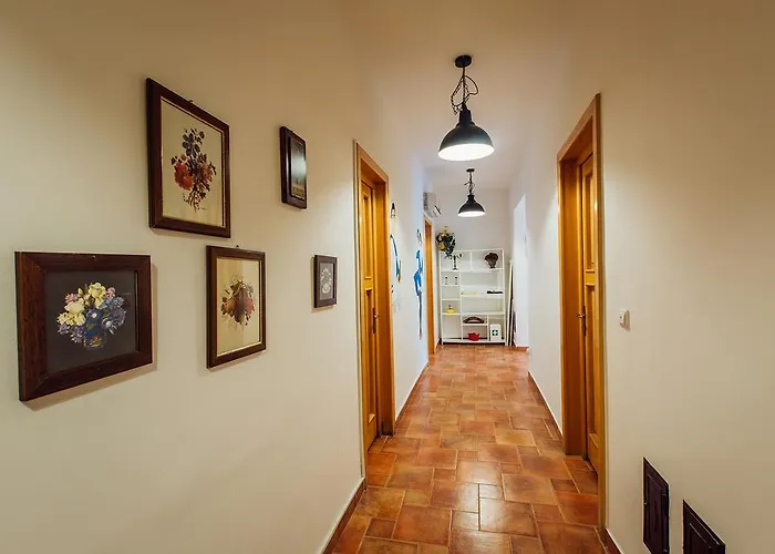 The West Coast سبليت