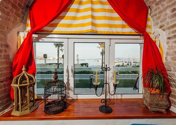 The West Coast بيت ضيافة